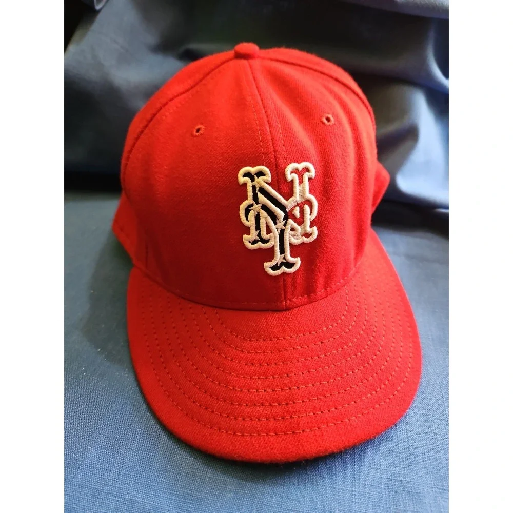 New York Mets New Era 59FIFTY Hat Cap Fitted Sz 8 Red Flag Logo Embroidered MLB - Picture 3 of 10